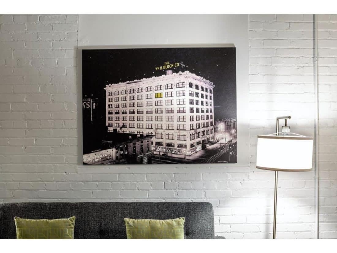 Bold 2Br 2Ba In The Block Apartment By Cozysuites! Indianapolis Bagian luar foto